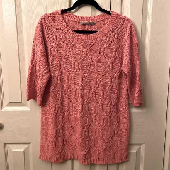 Salmon color sweater - Picture 1 of 4